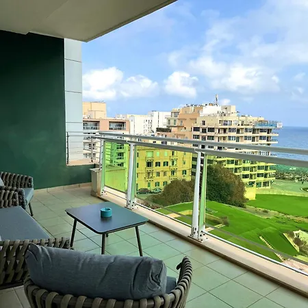 Modern Seafront 2br With Pool By Arcocollection Апартаменты *