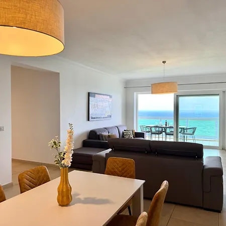 Modern Seafront 2br With Pool By Arcocollection *