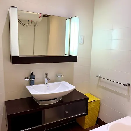 Modern Seafront 2br W/pool By Arcocollection