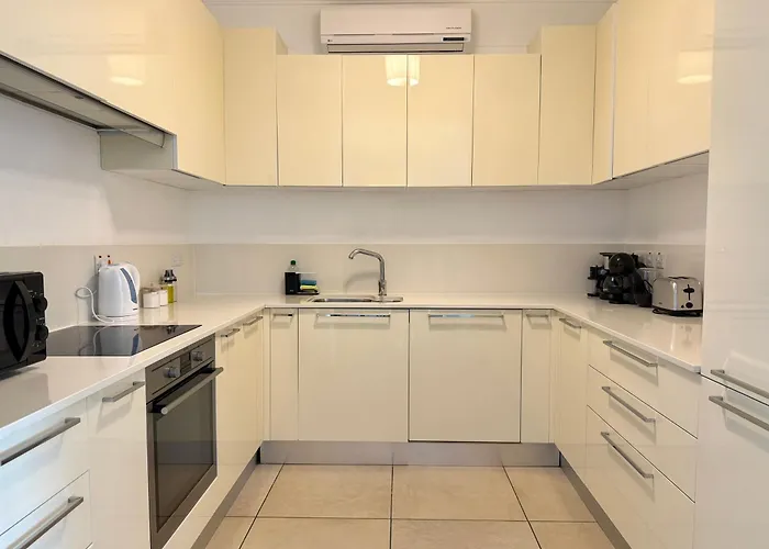 Lejlighed Modern Seafront 2br With Pool By Arcocollection Sliema